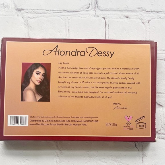 [Glamlite] NEW! Alondra Dessy eyeshadow palette - Picture 5 of 6
